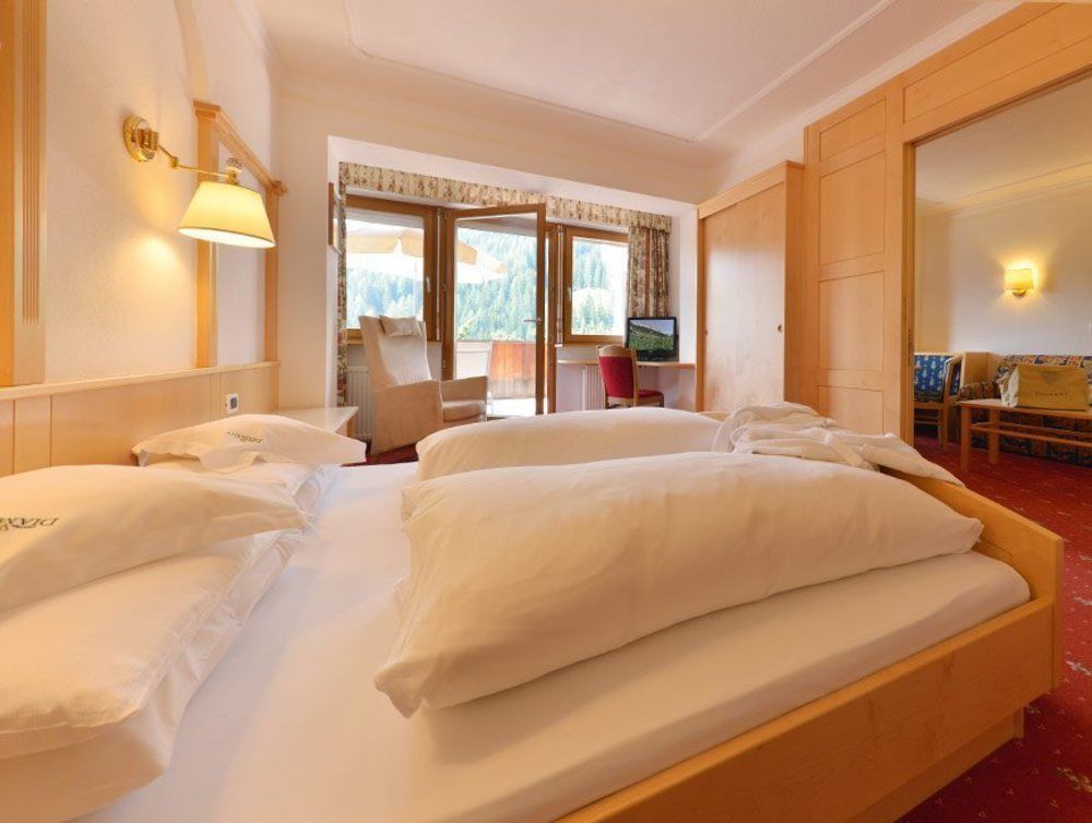 Hotel Diamant Сан-Кассиано Экстерьер фото
