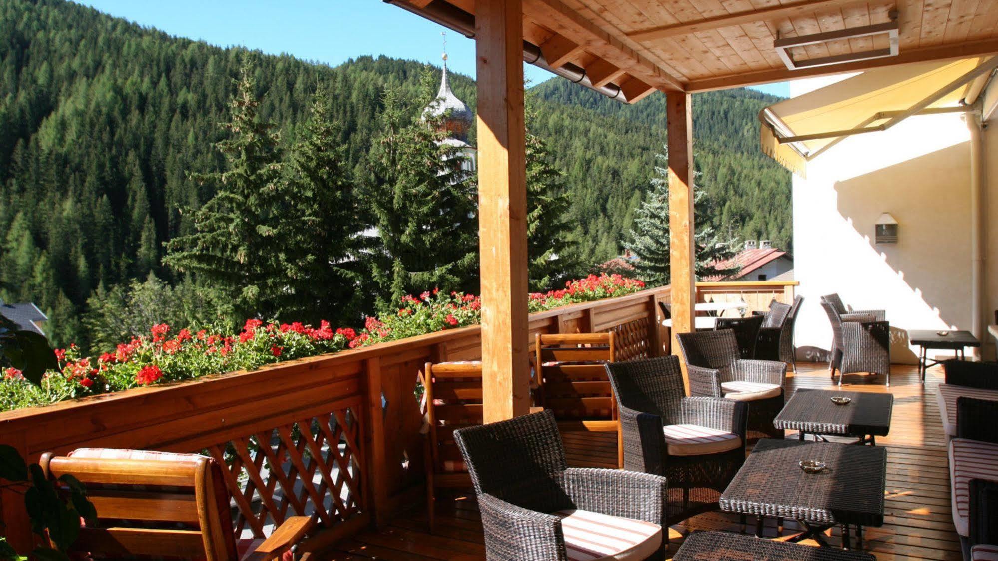 Hotel Diamant Сан-Кассиано Экстерьер фото