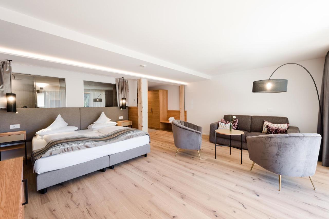 Hotel Diamant Сан-Кассиано Экстерьер фото
